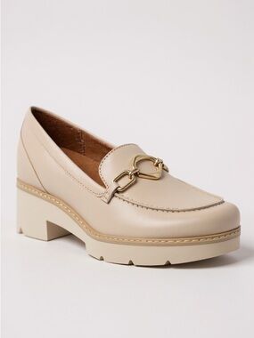 Naturalizer Caberet O Lug Sole Loafer- Porcelain 9 & 9.5 Wide Width New in Box